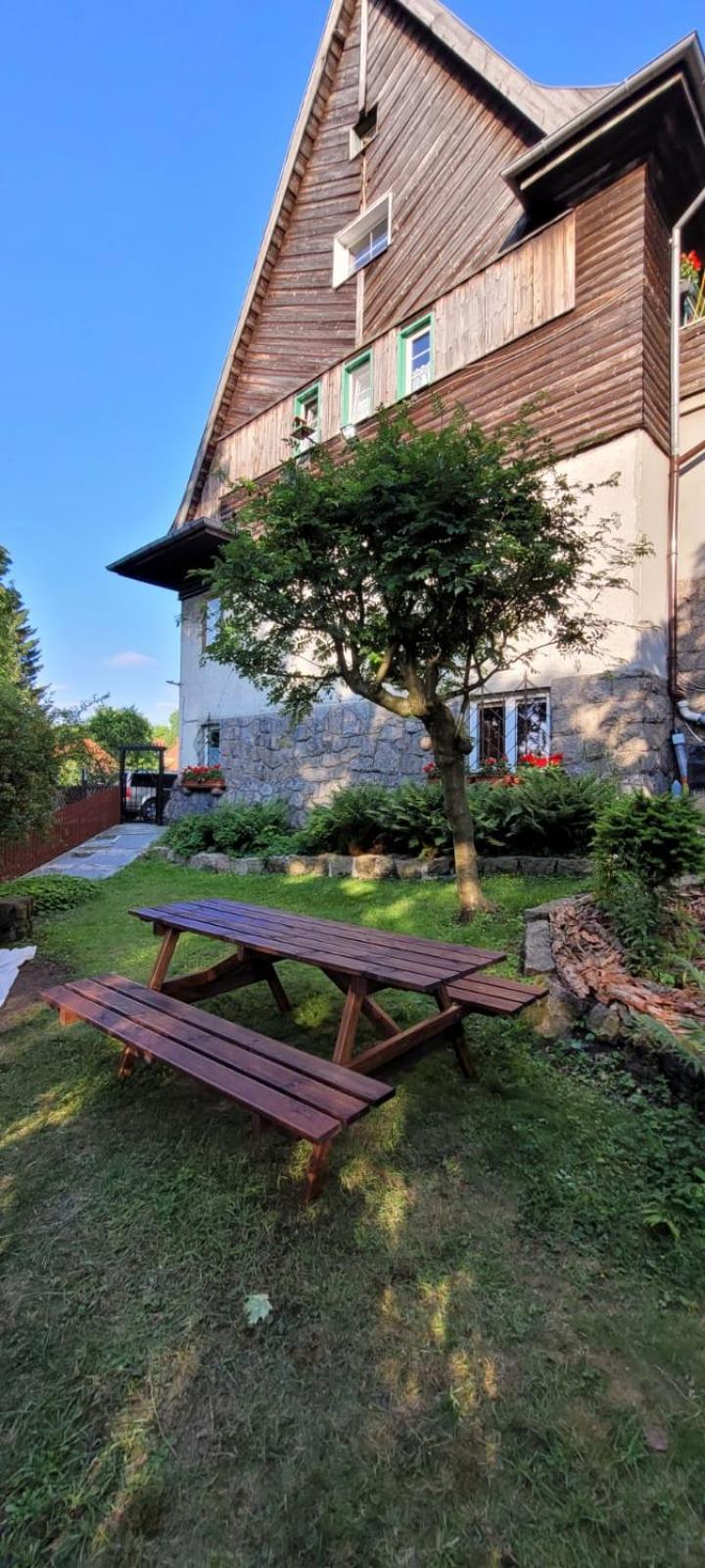 Stylowy Apartament Na Ptasiej Gorze เยเลเนียกูรา ภายนอก รูปภาพ